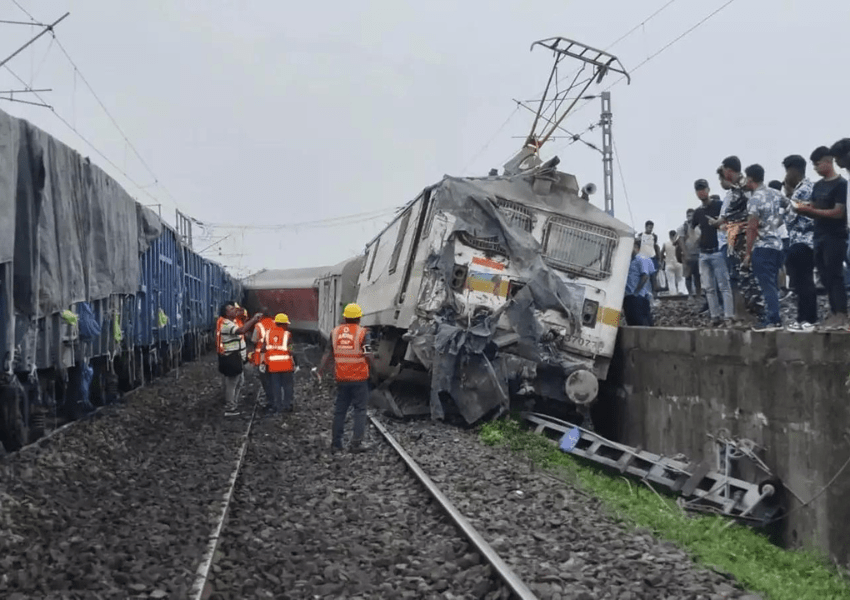 Howrah-Mumbai Express