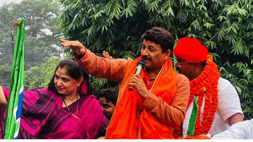 Buxar Roadshow Chaos RJD Supporters Attack Manoj Tiwari' s Convoy During Bihar Election 2025