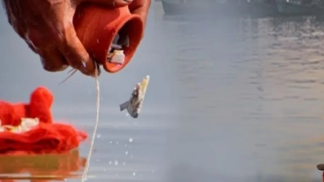 गंगा में अस्थि-विसर्जन