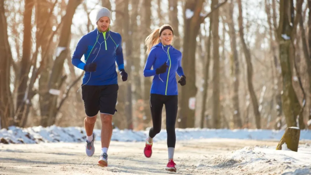 ठंड में सुबह-सुबह वॉक करना: