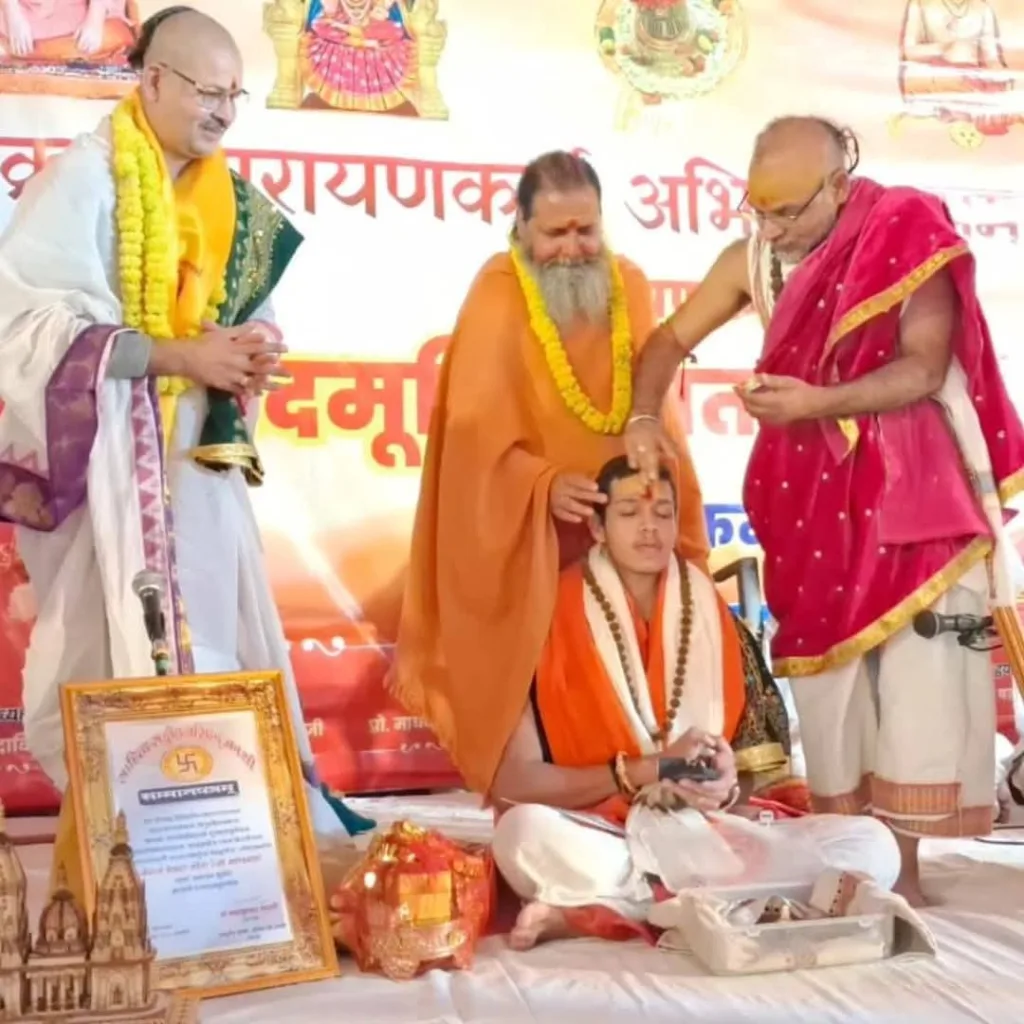 देवव्रत महेश रेखे का वेदपाठ के लिए काशी में अद्भुत सम्मान, किया दण्डक्रम वेद परायण 1 113162