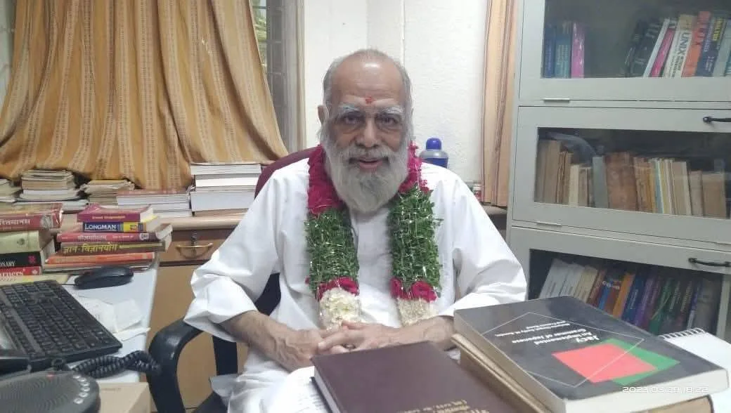 Prof Vineet Chaitanya NLP IIIT Hyderabad IIT Kanpur IKS विनीत चैतन्य