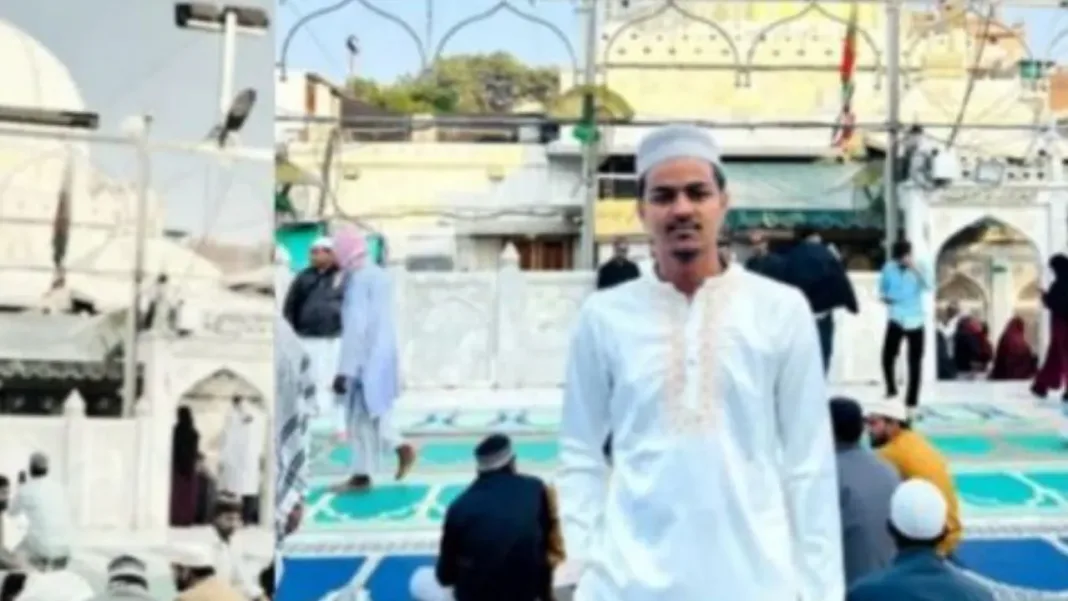 muslim man sent vulgar photos of hindu girl