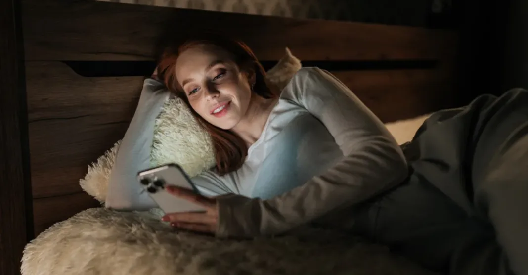 Sleep Cycle The habit of using mobile phones all night can be costly, the risk increases due to a disturbed sleep cycle