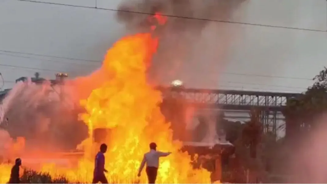 haldia petrochemical plant fire
