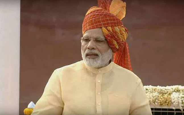 Narendra Modi Independence Day: 2014 से 2026 तक PM मोदी की पगड़ी, हर साल बदला रंग, अंदाज और परंपरा 10 image 10