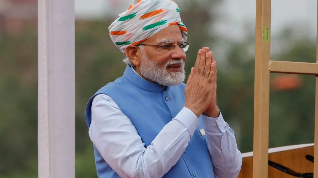 Narendra Modi Independence Day: 2014 से 2026 तक PM मोदी की पगड़ी, हर साल बदला रंग, अंदाज और परंपरा 5 image 4
