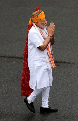 Narendra Modi Independence Day: 2014 से 2026 तक PM मोदी की पगड़ी, हर साल बदला रंग, अंदाज और परंपरा 8 image 8