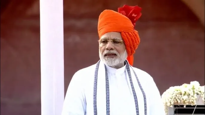 Narendra Modi Independence Day: 2014 से 2026 तक PM मोदी की पगड़ी, हर साल बदला रंग, अंदाज और परंपरा 9 image 9